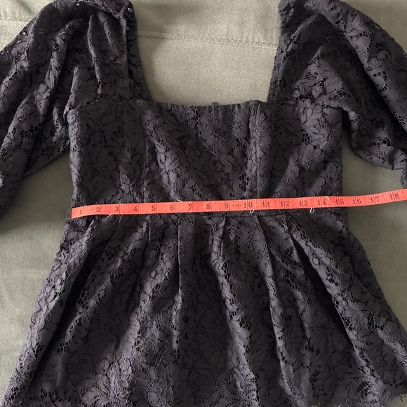 Tuckernuck Pomander Place black lace Daniella empire  waist blouse S - Picture 5 of 9